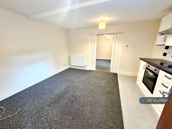 1 Bedroom Flat To Rent In Westgate House, Grantham, NG31