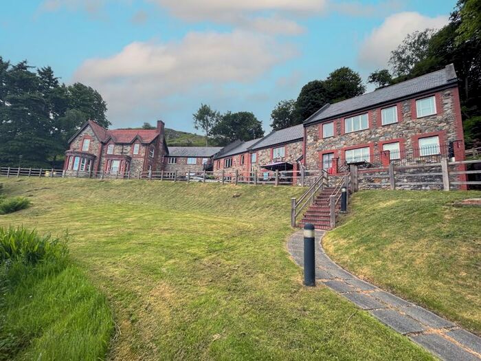 2 Bedroom Flat For Sale In Sychnant Pass Road, Conwy, LL32