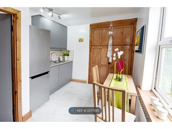 1 Bedroom Flat To Rent In Wostenholm Road, Sheffield, S7