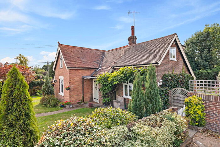 3 Bedroom Character Property For Sale In Mount Pleasant Road, Lingfield, RH7