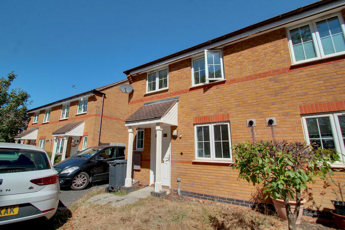 3 Bedroom Semi-Detached House To Rent In Marion Close, Leicester, LE3