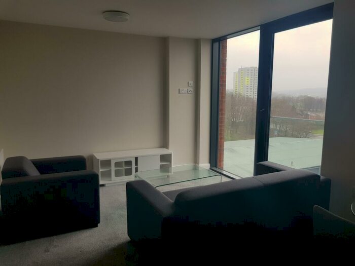 2 Bedroom Flat To Rent In Skinner Lane, Leeds, West Yorkshire, Uk, LS7