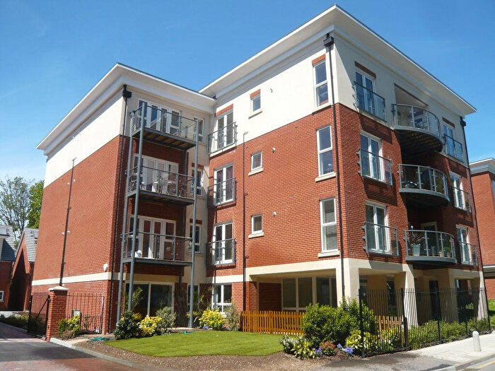 2 Bedroom Flat To Rent In Bramley Court, Orchard Grove, Orpington, Kent, BR6