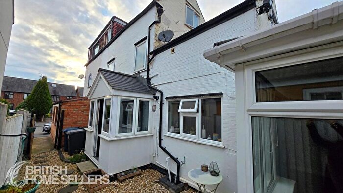3 Bedroom Semi-Detached House For Sale In Wilford Road, Ruddington, Nottingham, Nottinghamshire, NG11