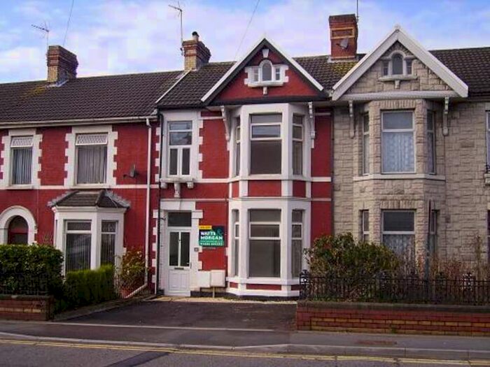 2 Bedroom Ground Flat To Rent In Ground Floor Flat, Coity Road, Bridgend County Borough, CF31