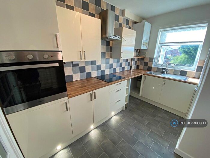3 Bedroom Semi-Detached House To Rent In Rowland Road, Barnsley, S75