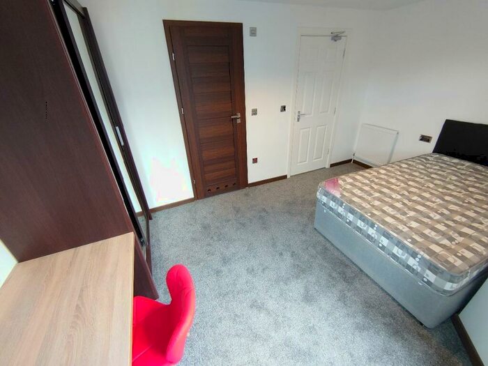 6 Bedroom Terraced House To Rent In Bed, Langton Road, Wavertree, L15