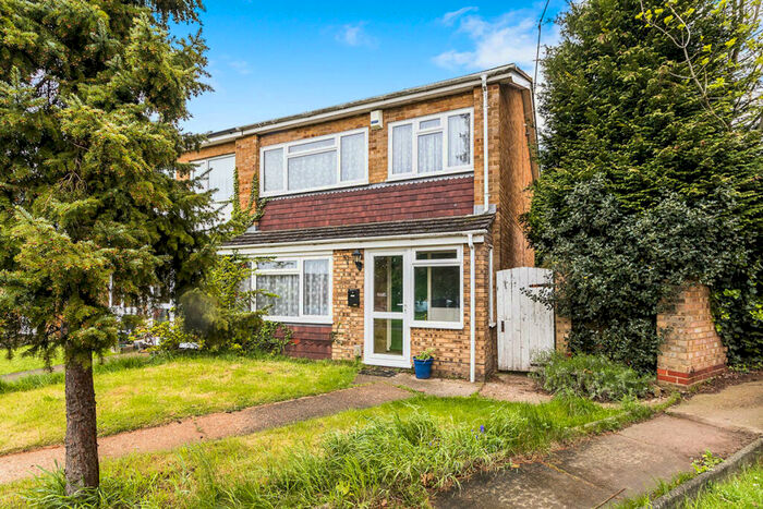 3 Bedroom House To Rent In Nickleby Road, Gravesend, Kent, DA12