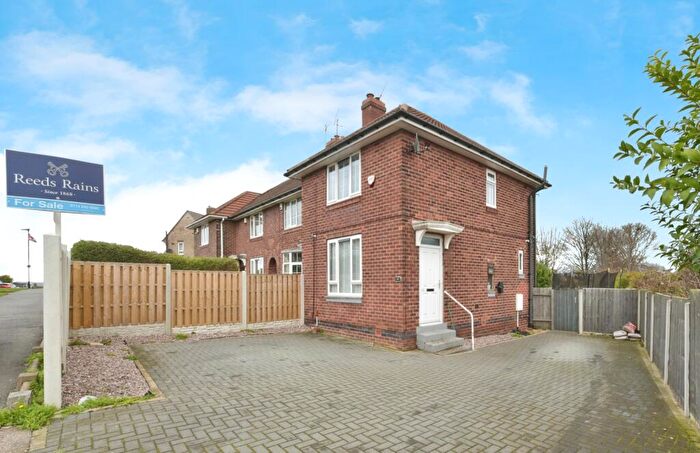 2 Bedroom Semi Detached House For Sale In Southey Hill, Sheffield, South Yorkshire, S5