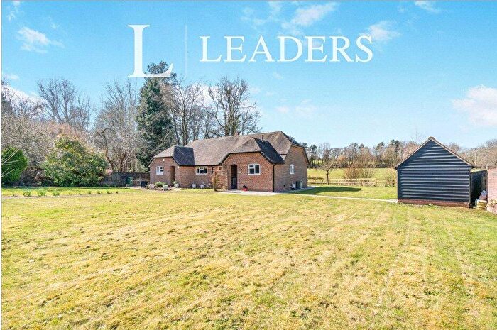 2 Bedroom Bungalow To Rent In Laundry Cottages, Bridge Street, Southwick, PO17