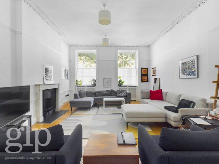 3 Bedroom Flat To Rent In Bedford Place, Bloomsbury, WC1B