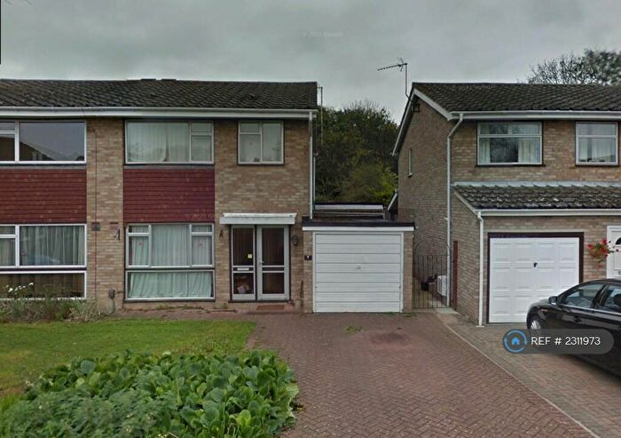 3 Bedroom Semi-Detached House To Rent In Rickard Close, Cambridge, CB1