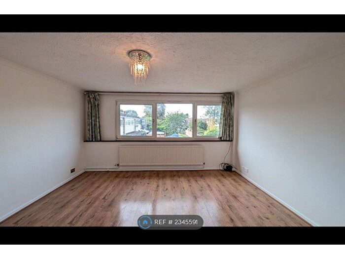 3 Bedroom Flat To Rent In Avon Road, Charfield, Wotton-Under-Edge, GL12