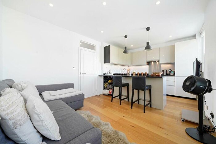 1 Bedroom Apartment To Rent In Regents Park Road, Primrose Hill, NW1
