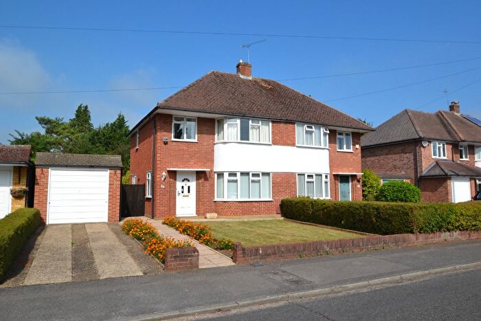 3 Bedroom Semi-Detached House To Rent In Wavell Road, Maidenhead, SL6