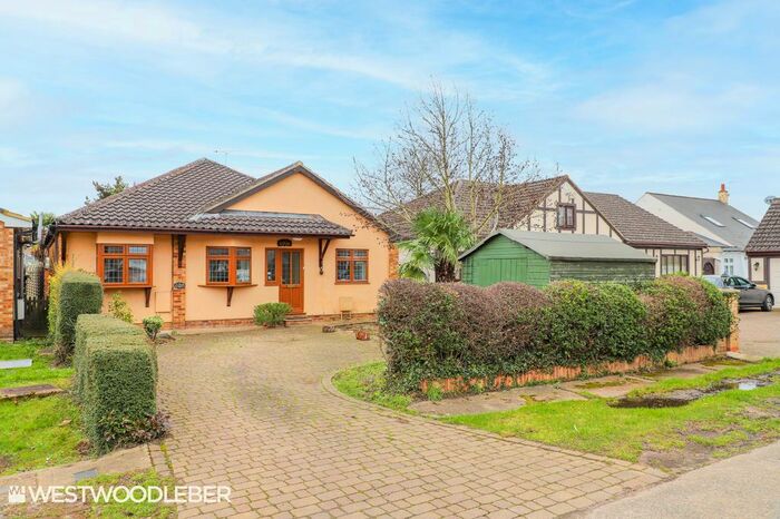 4 Bedroom Detached House To Rent In Riverside Mews, Pembroke Close, Broxbourne, EN10