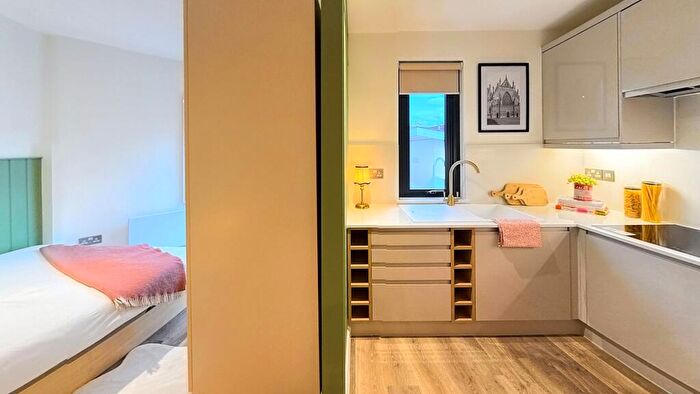 Studio To Rent In Gold Wentworth- Studio |Verney St, EX1