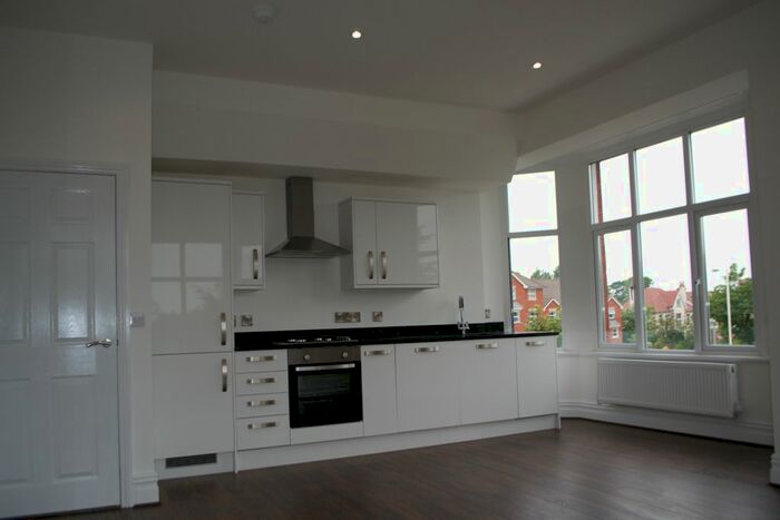 2 Bedroom Flat To Rent In Cambridge Road, Southport, PR9