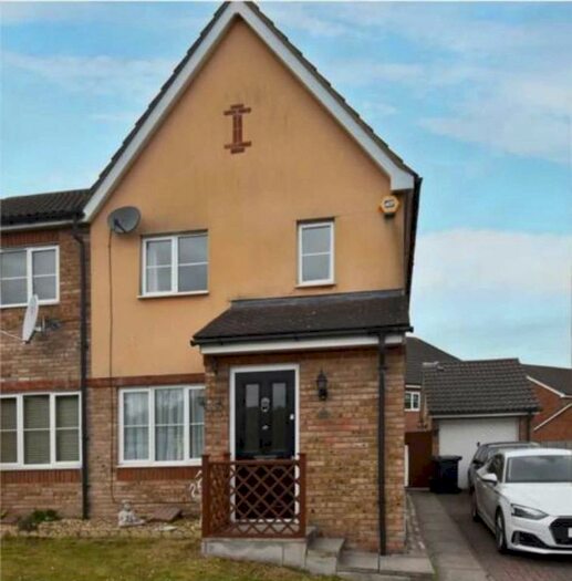 3 Bedroom Semi-Detached House To Rent In Mariners Way, Gravesend, DA11