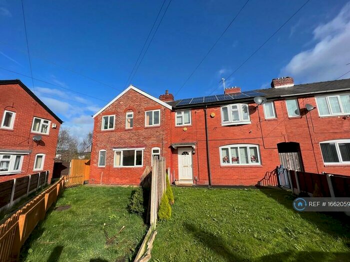 3 Bedroom Terraced House To Rent In Skipton Avenue, Manchester, M40