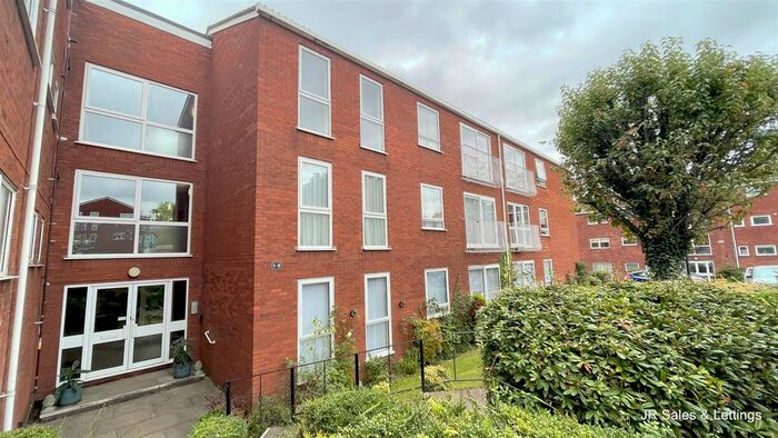 2 Bedroom Flat To Rent In Roundhedge Way, Ridgeway, West Enfield, EN2