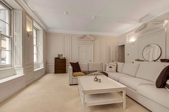 1 Bedroom Flat To Rent In Martin Lane, City Of London, EC4R