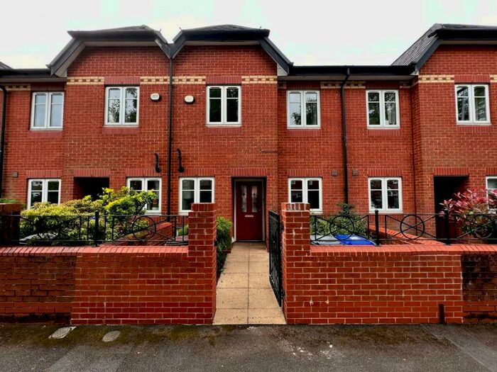 3 Bedroom House To Rent In Brantingham Road, Chorlton, M21