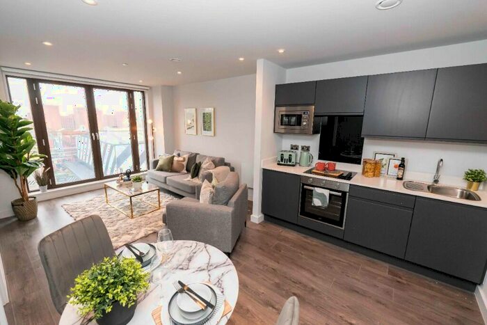 1 Bedroom Apartment To Rent In Parliament Square Crump St, Liverpool, Merseyside, L1