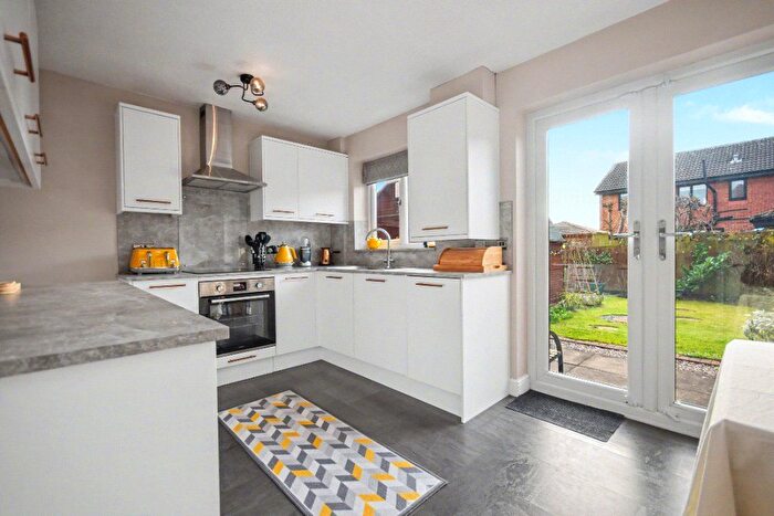2 Bedroom Semi-detached House For Sale In Holme Field, Ossett, West Yorkshire, WF5