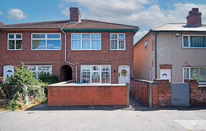 3 Bedroom Semi-Detached House For Sale In Park Drive, Ilkeston, DE7
