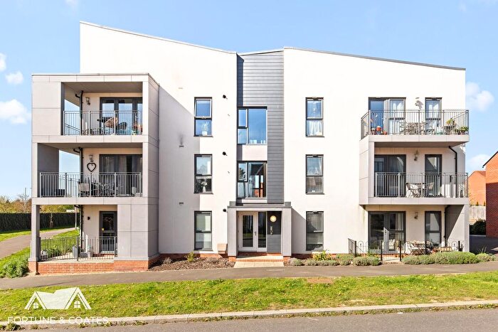 2 Bedroom Flat For Sale In Aspen Way, Harlow, CM17