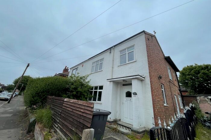 3 Bedroom Semi-Detached House To Rent In Abbey Road, Beeston, Nottingham, NG9