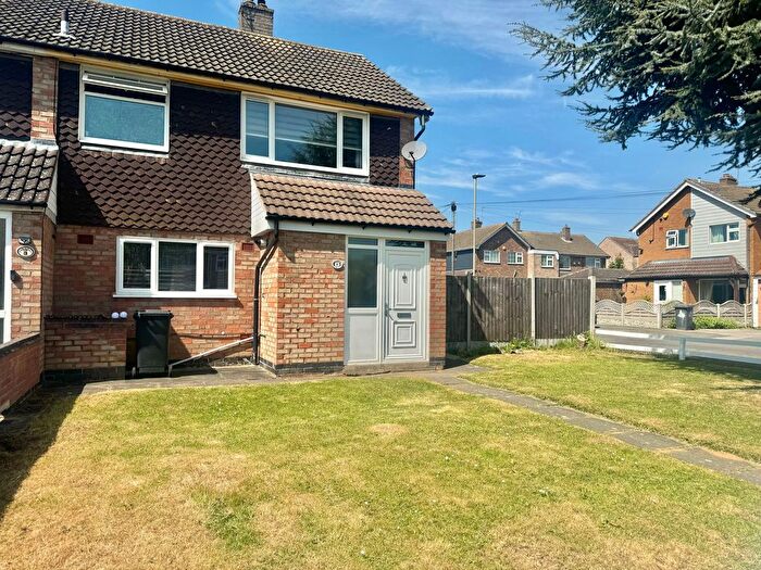 3 Bedroom End Of Terrace House For Sale In Borrowdale Way, Leicester, LE5