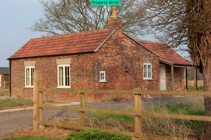 2 Bedroom Lodge To Rent In Sea End, Benington, Boston, PE22
