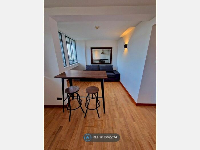 1 Bedroom Flat To Rent In Keeling House, London, E2