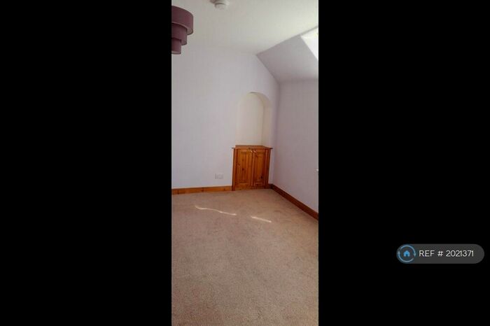 1 Bedroom Flat To Rent In Old Road, Huntly, AB54