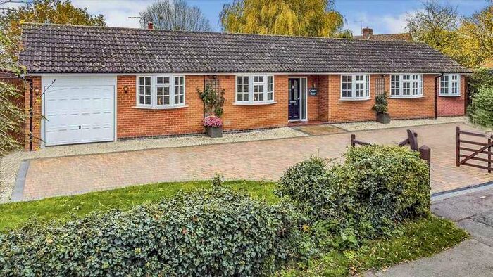 4 Bedroom Bungalow For Sale In Main Street, Kinoulton, Nottingham, NG12