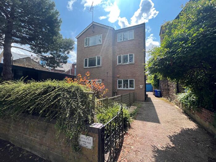 2 Bedroom Apartment To Rent In Chippinghouse Road, Nether Edge, S7