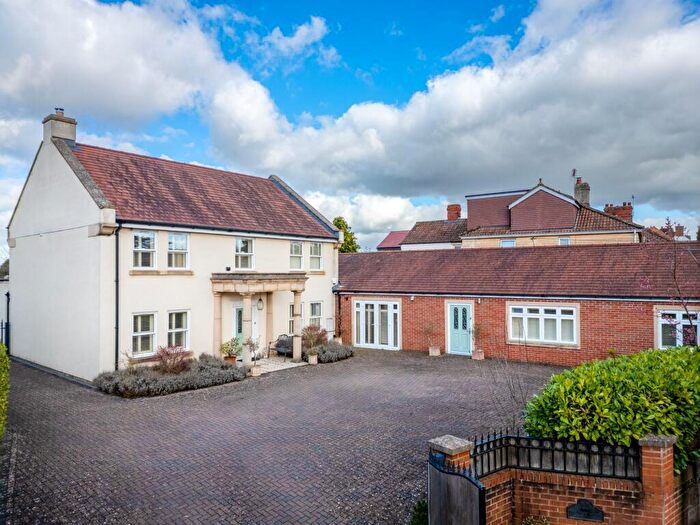 5 Bedroom Detached House For Sale In Devizes Road, Hilperton, BA14