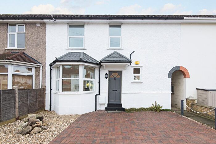 2 Bedroom Detached House To Rent In Whatley Avenue, Raynes Park, London, SW20