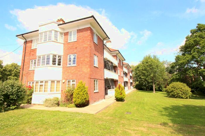 2 Bedroom Flat To Rent In Deacons Hill Road, Elstree, Borehamwood, WD6