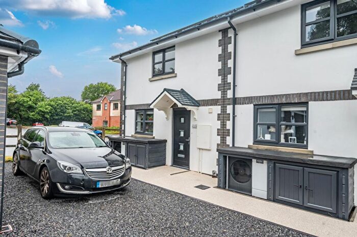 2 Bedroom End Of Terrace House For Sale In Pudding Pie Lane, Langford, BS40