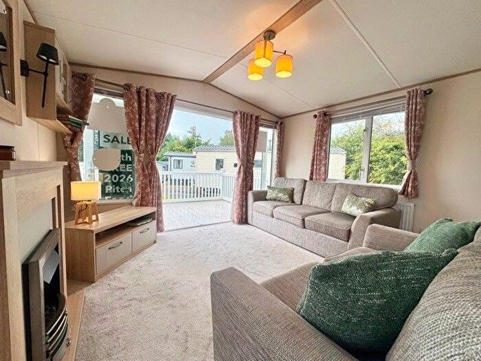 2 Bedroom Park Home For Sale In Kiln Ln, Gisburn, BB7