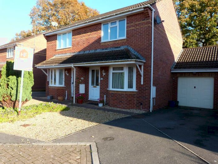 2 Bedroom Semi-Detached House To Rent In Pearmain Close, Willand, Cullompton, EX15