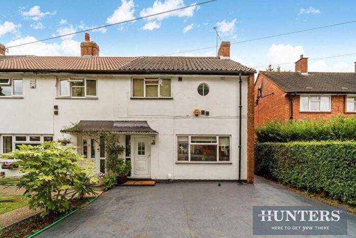 4 Bedroom End Terrace House To Rent In Hounslow, TW4