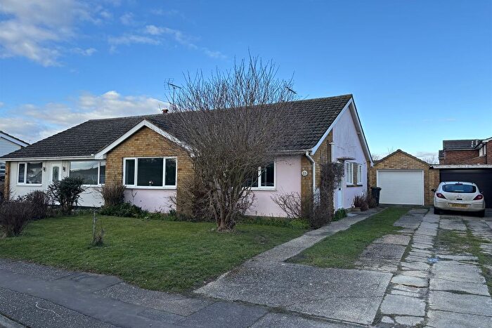 2 Bedroom Semi-Detached Bungalow For Sale In The Westerings, Braintree, CM77
