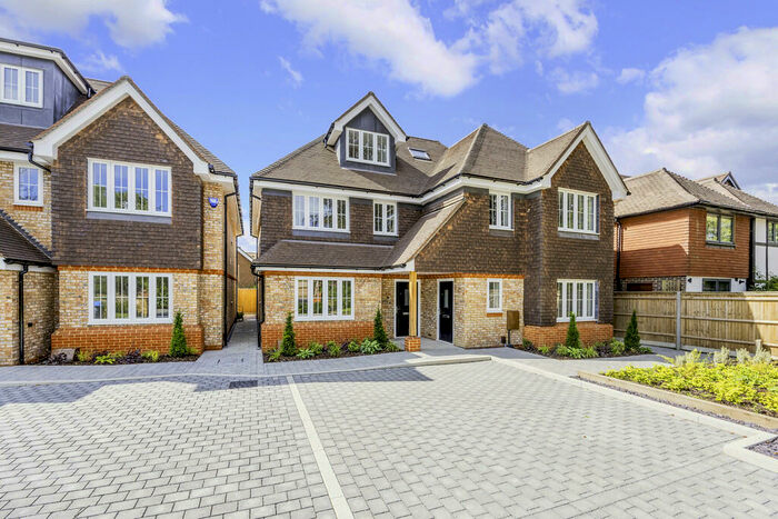 4 Bedroom Semi-Detached House To Rent In Sylva Mews, A Bluehouse Lane, RH8