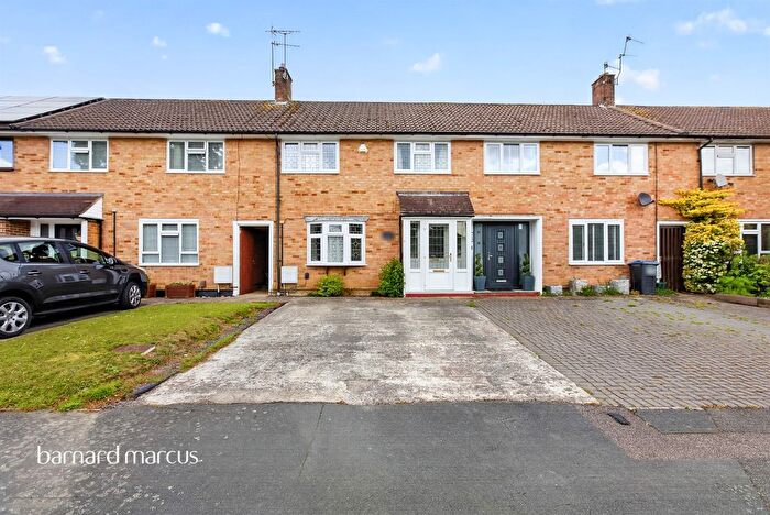 3 Bedroom End Terrace House For Sale In Rushett Drive, Dorking, RH4