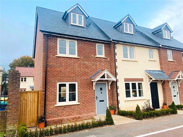 3 Bedroom End Of Terrace House To Rent In Broadoak View, Canal Way, Ilminster, Somerset, TA19