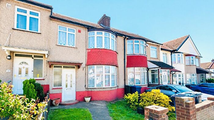 3 Bedroom Terraced House For Sale In Rosecroft Road, Southall, Middlesex, UB1